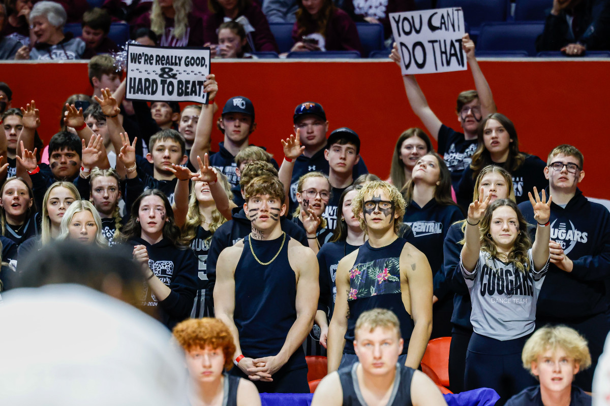 West Central Mound Meridian Illinois boys basketball March 9 2024 Nate Latsch 26714